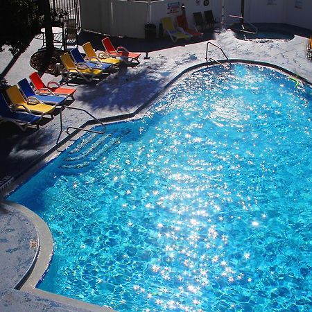 Ramada By Wyndham Kissimmee Downtown Hotel Zewnętrze zdjęcie