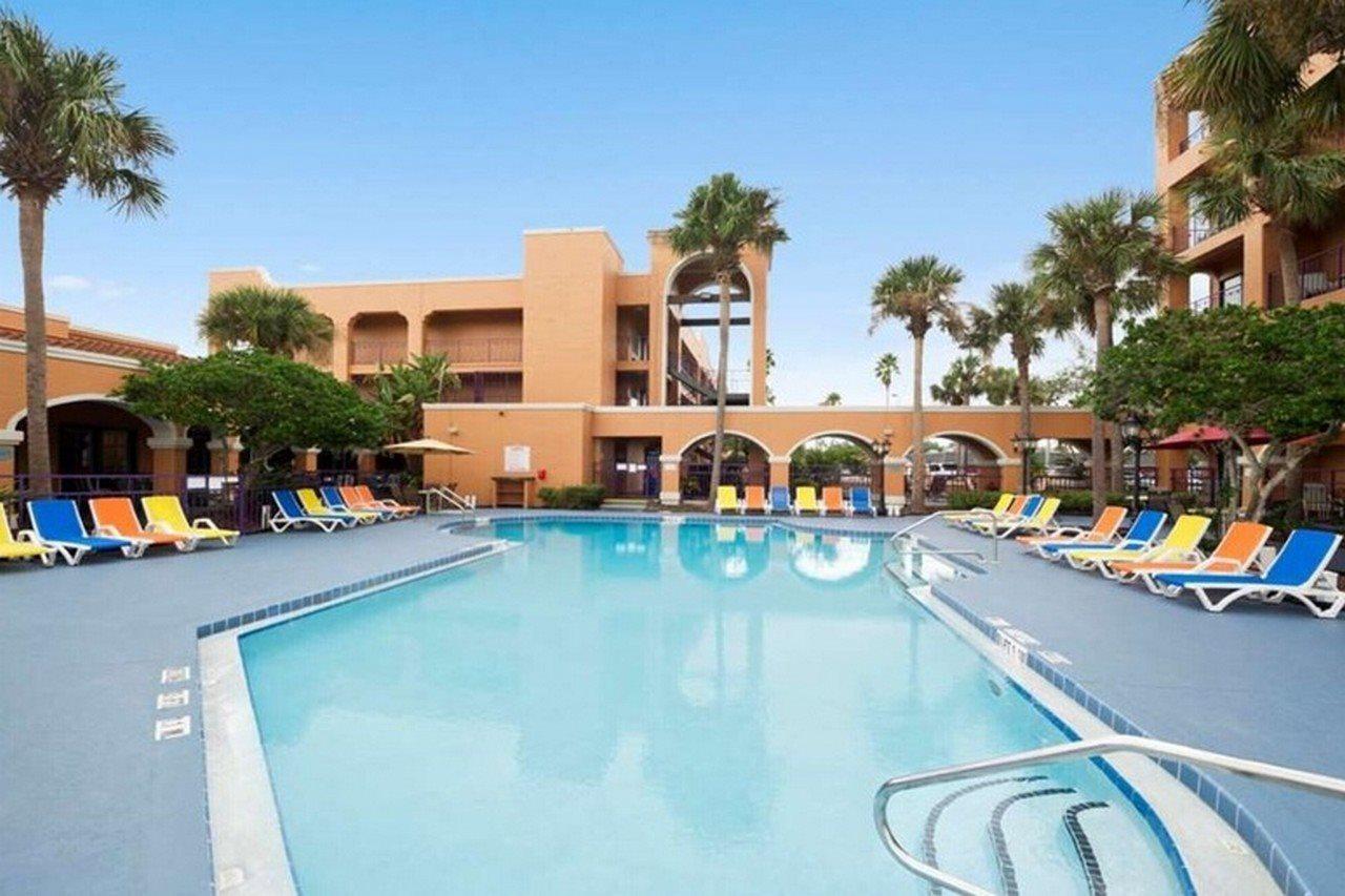 Ramada By Wyndham Kissimmee Downtown Hotel Zewnętrze zdjęcie