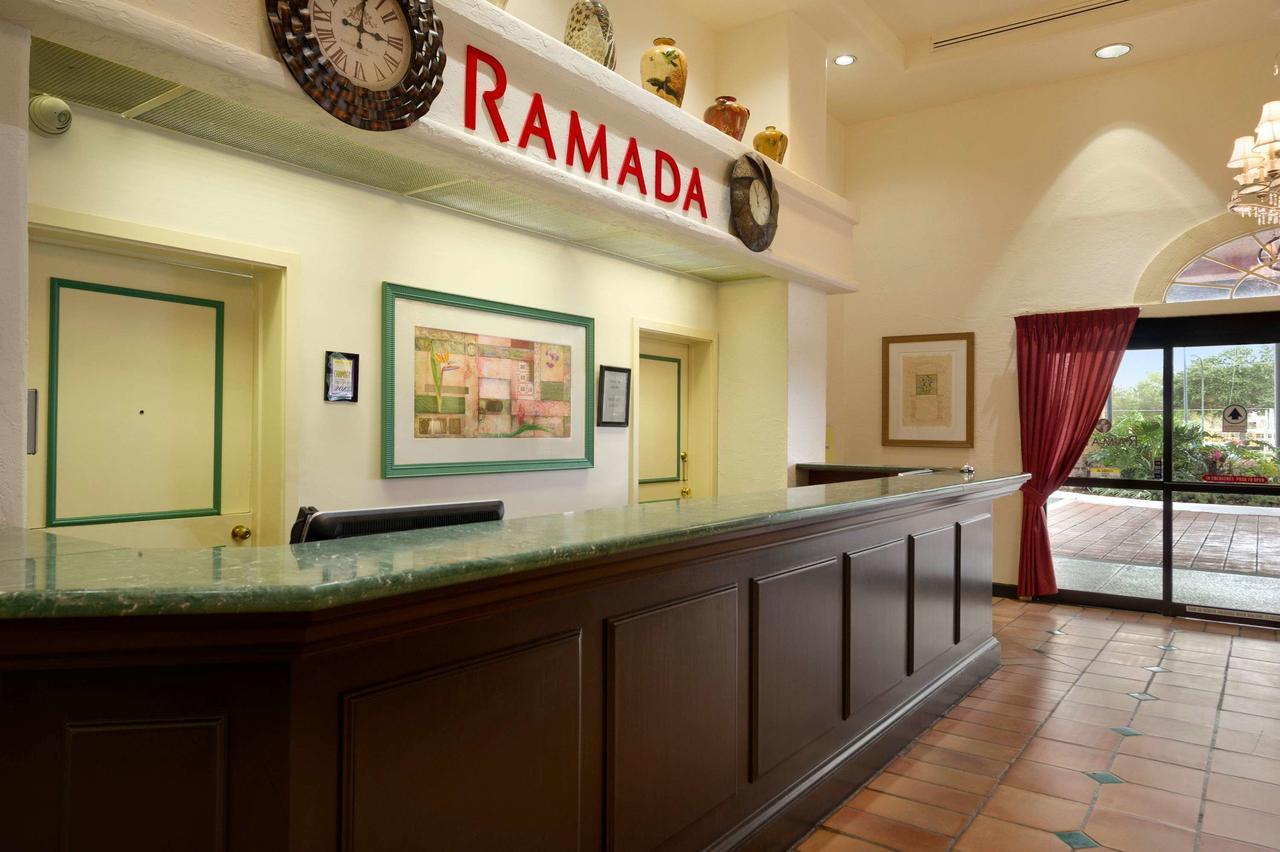 Ramada By Wyndham Kissimmee Downtown Hotel Zewnętrze zdjęcie
